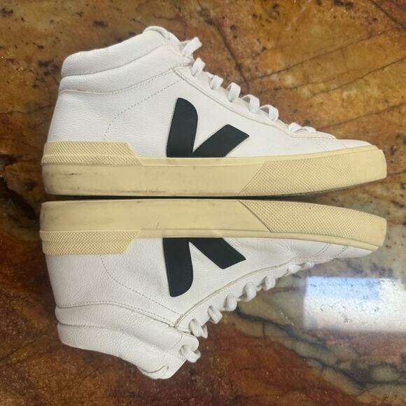 Veja Women's Minotaur Bastille High top sneakers Size 10 Preppy - Picture 11 of 11